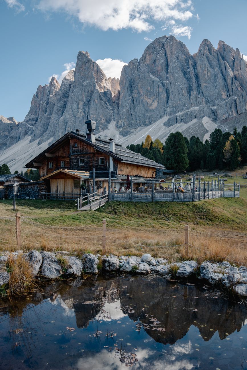 Dolomites architectural retreat